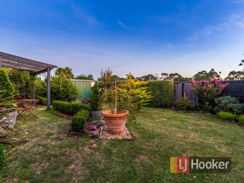 88 Ebony Drive, Pakenham VIC 3810