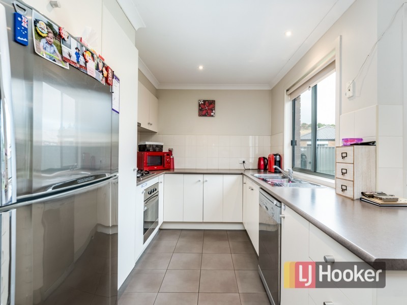 3 Chestnut Chase, Pakenham VIC 3810