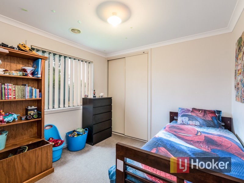 3 Chestnut Chase, Pakenham VIC 3810