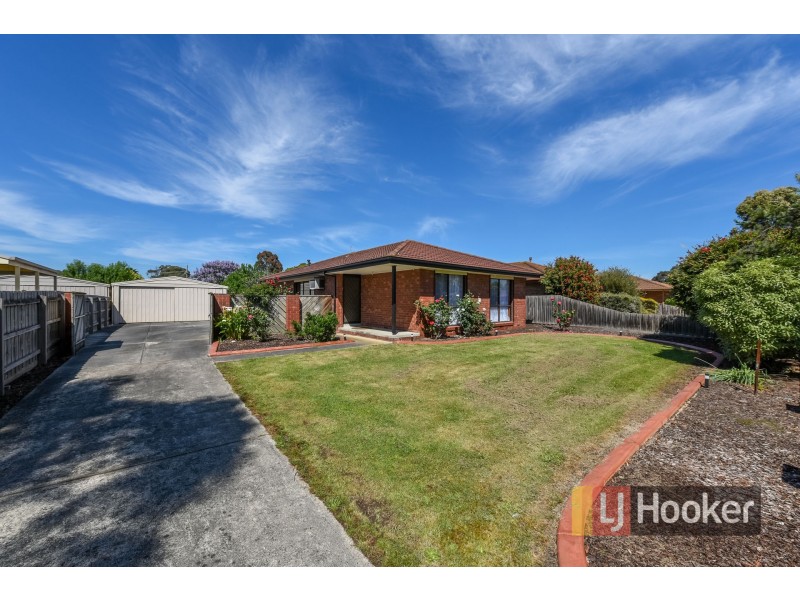 56 Bluegrass Crescent, Pakenham VIC 3810