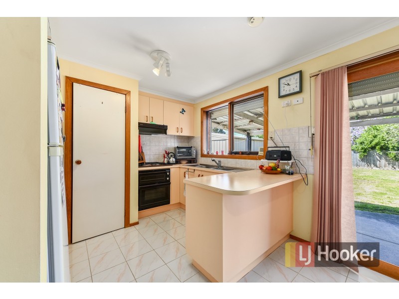 56 Bluegrass Crescent, Pakenham VIC 3810