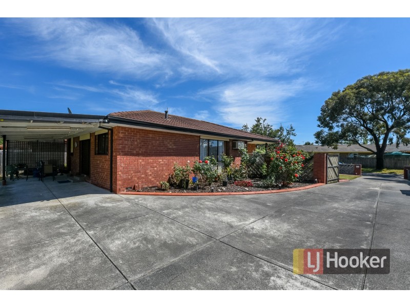 56 Bluegrass Crescent, Pakenham VIC 3810