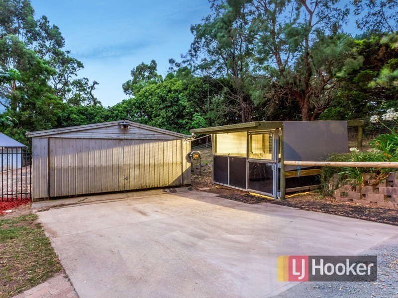 237 Bourkes Creek Road, Pakenham Upper VIC 3810