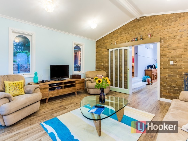 237 Bourkes Creek Road, Pakenham Upper VIC 3810