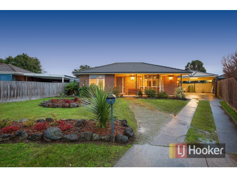 2 Amanda Court, Pakenham VIC 3810