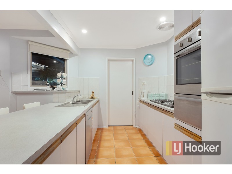 2 Amanda Court, Pakenham VIC 3810