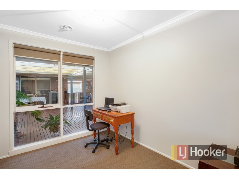 2 Amanda Court, Pakenham VIC 3810
