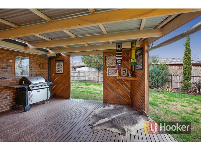 2 Amanda Court, Pakenham VIC 3810