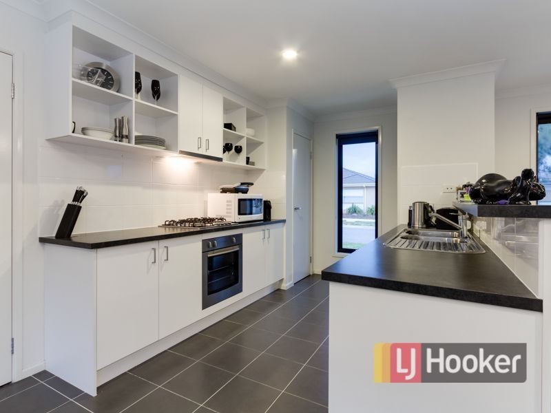 11 Verdant Avenue, Officer VIC 3809