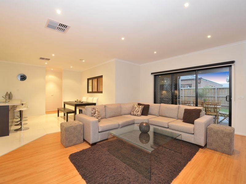 10 Bellerive Avenue, Officer VIC 3809