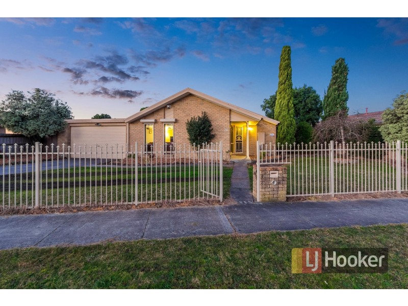 34 Howey Road, Pakenham VIC 3810