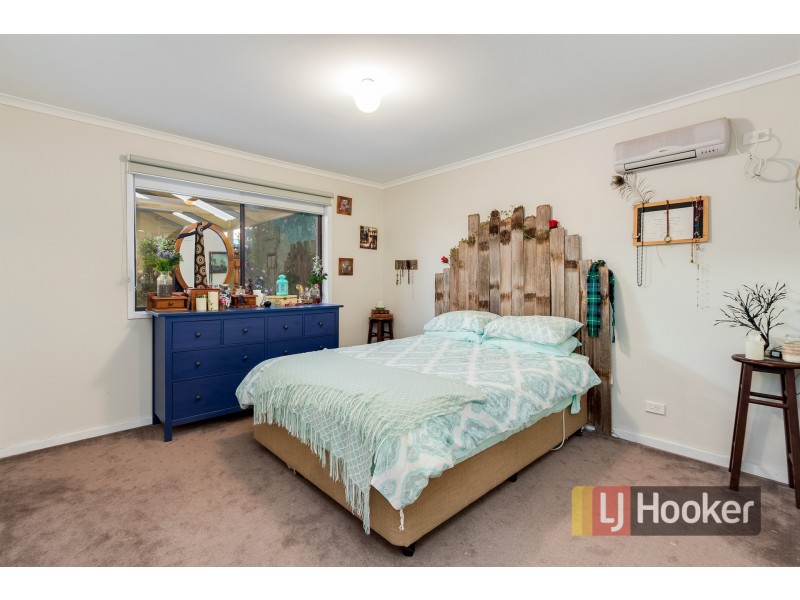 34 Howey Road, Pakenham VIC 3810