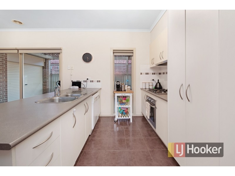 13 Tyrell Place, Pakenham VIC 3810