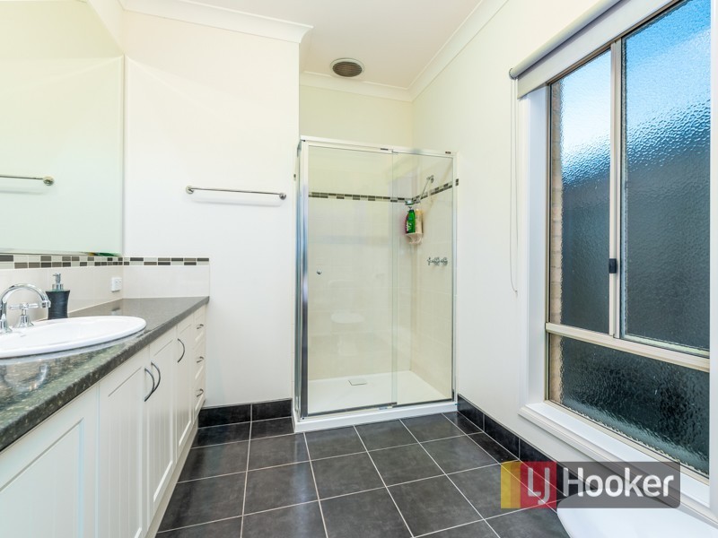 94 Windermere Boulevard, Pakenham VIC 3810