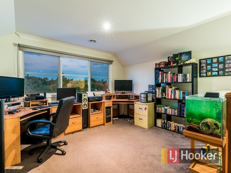 94 Windermere Boulevard, Pakenham VIC 3810