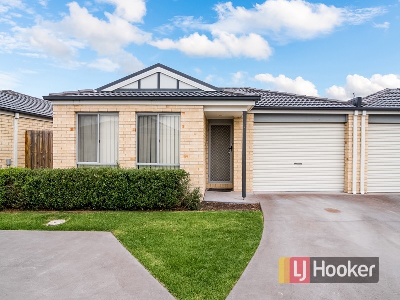 4/7 Melissa Way, Pakenham VIC 3810