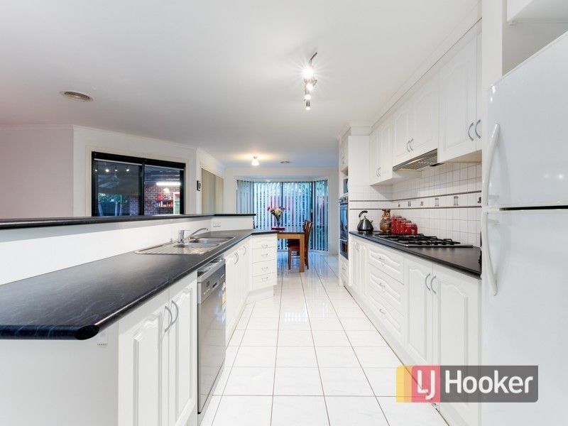 78 Leigh Drive, Pakenham VIC 3810