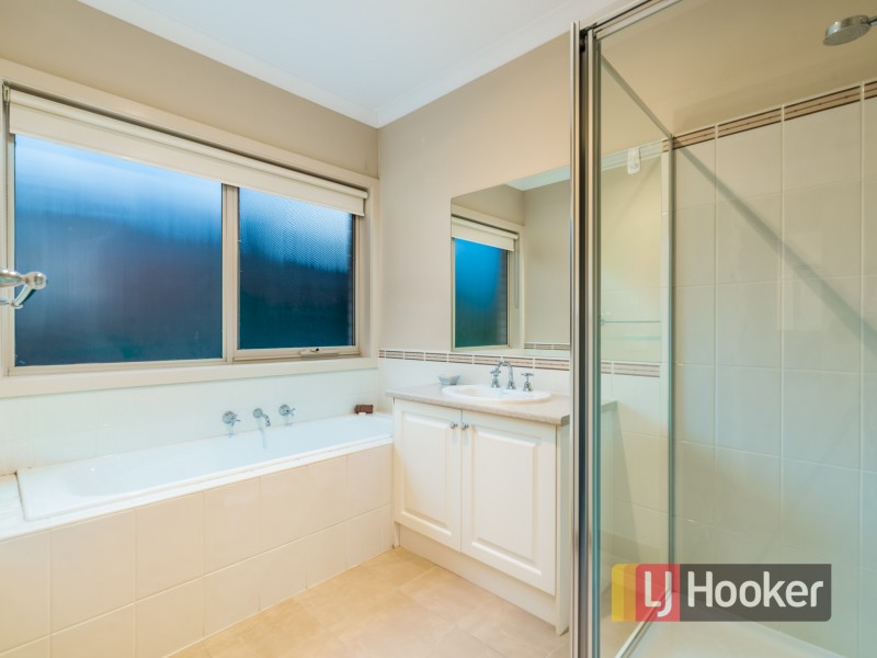 31 Downing Square, Pakenham VIC 3810