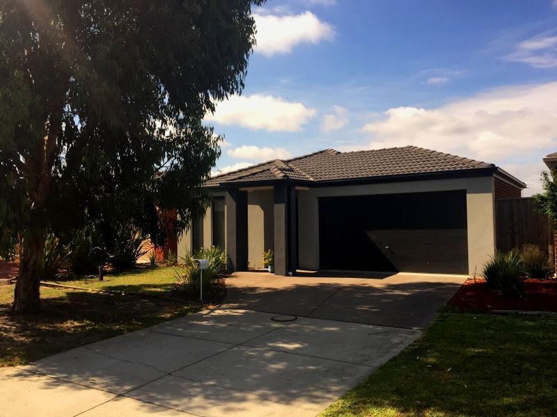 4 Olivia Court, Pakenham VIC 3810