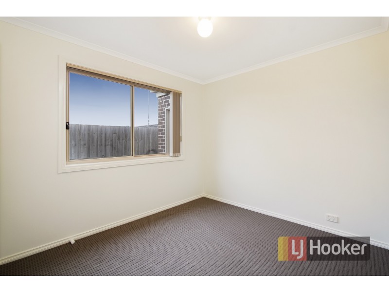 13/51 Leigh Drive, Pakenham VIC 3810