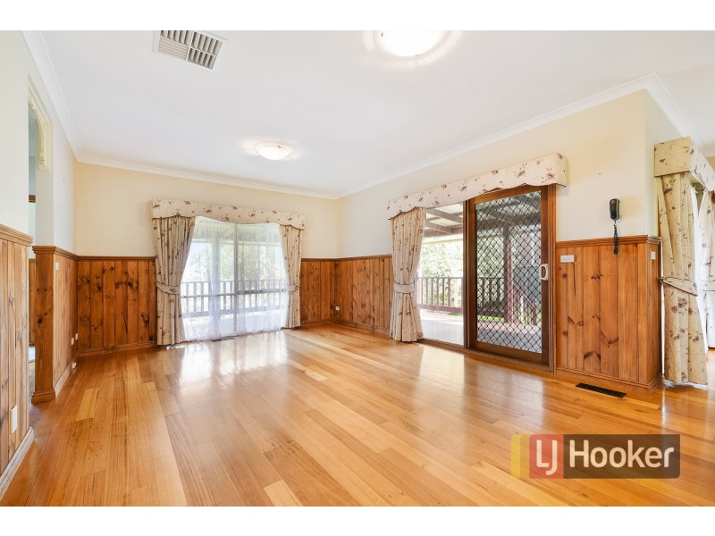 15 Wills Avenue, Pakenham VIC 3810