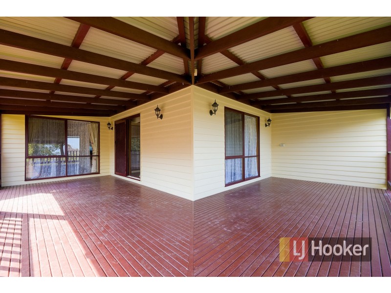 15 Wills Avenue, Pakenham VIC 3810