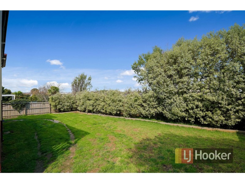 15 Wills Avenue, Pakenham VIC 3810