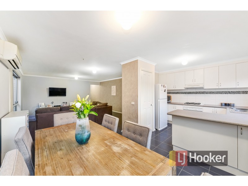 17/51 Leigh Drive, Pakenham VIC 3810