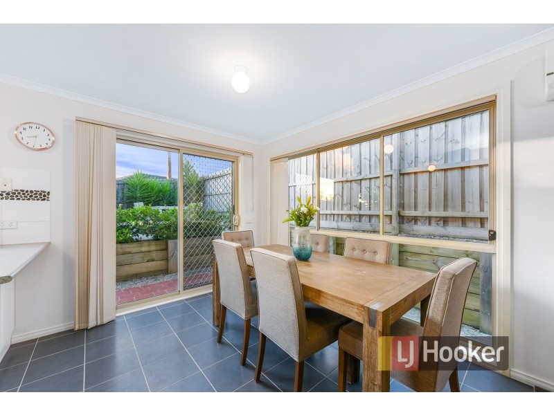 17/51 Leigh Drive, Pakenham VIC 3810