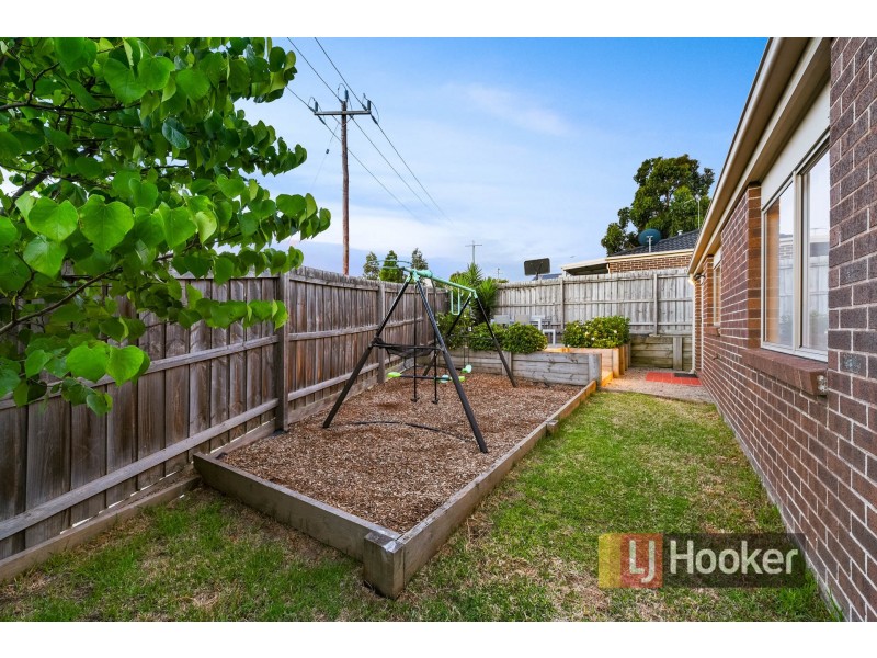 17/51 Leigh Drive, Pakenham VIC 3810