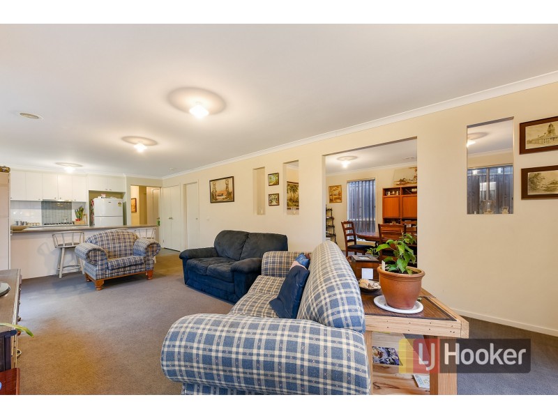 20 Kimberley Grove, Pakenham VIC 3810
