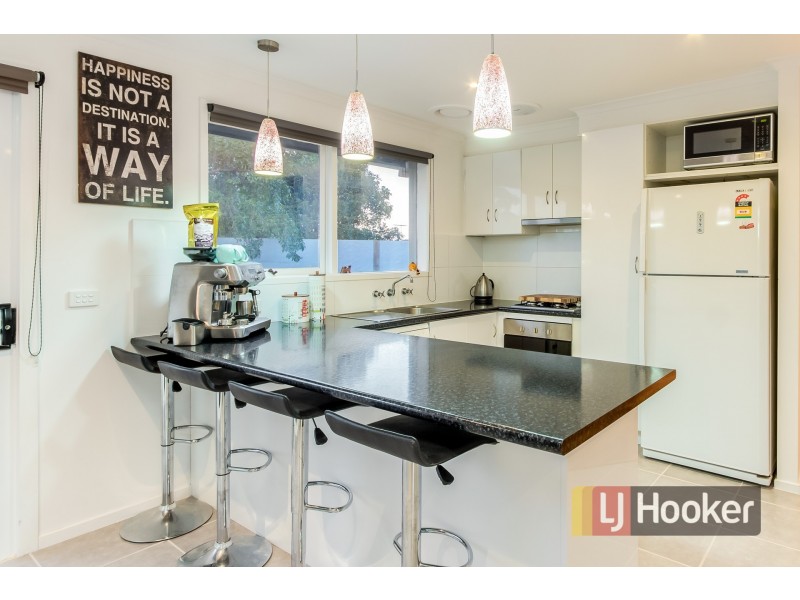 2 Robin Court, Pakenham VIC 3810