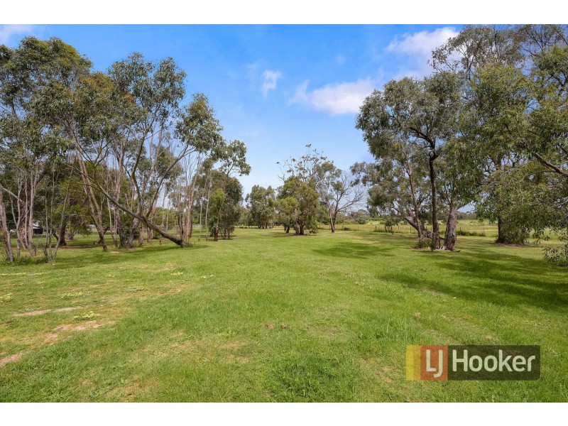 4 Johanna Court, Pakenham VIC 3810