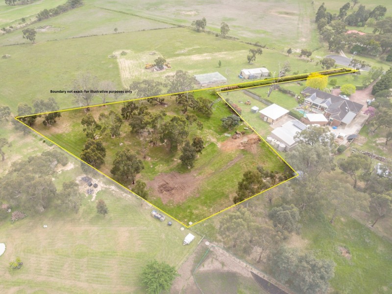 4 Johanna Court, Pakenham VIC 3810