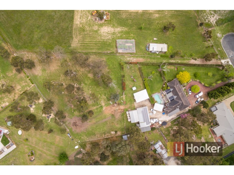 4 Johanna Court, Pakenham VIC 3810