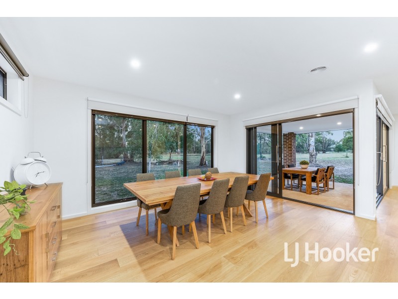 21B Meeking Drive, Pakenham VIC 3810