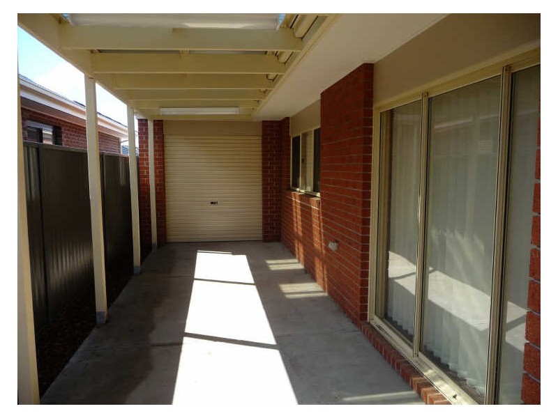 32 Sarton Link, Pakenham VIC 3810