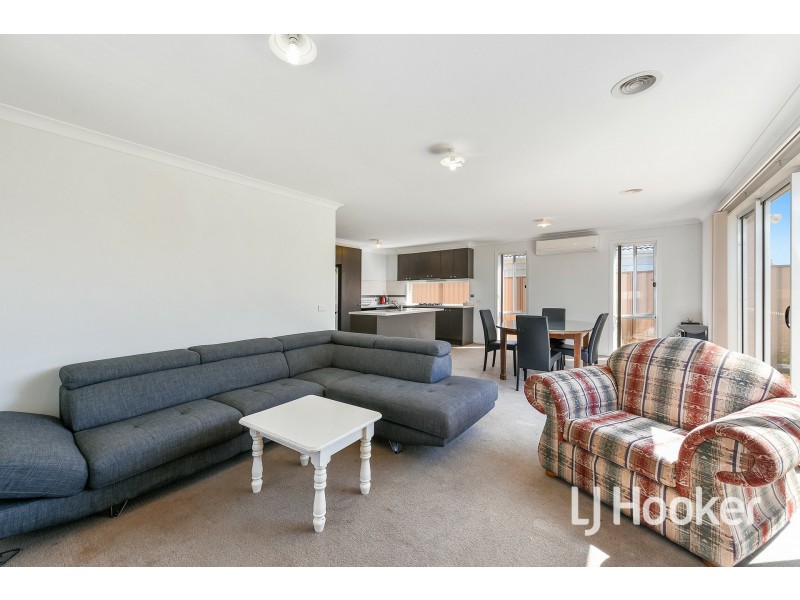 13 Serenity Street, Pakenham VIC 3810