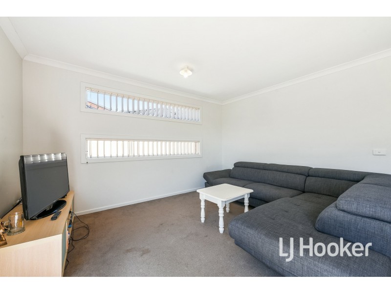 13 Serenity Street, Pakenham VIC 3810