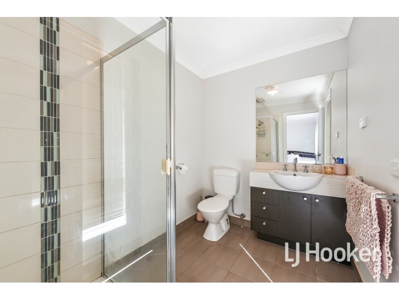 13 Serenity Street, Pakenham VIC 3810