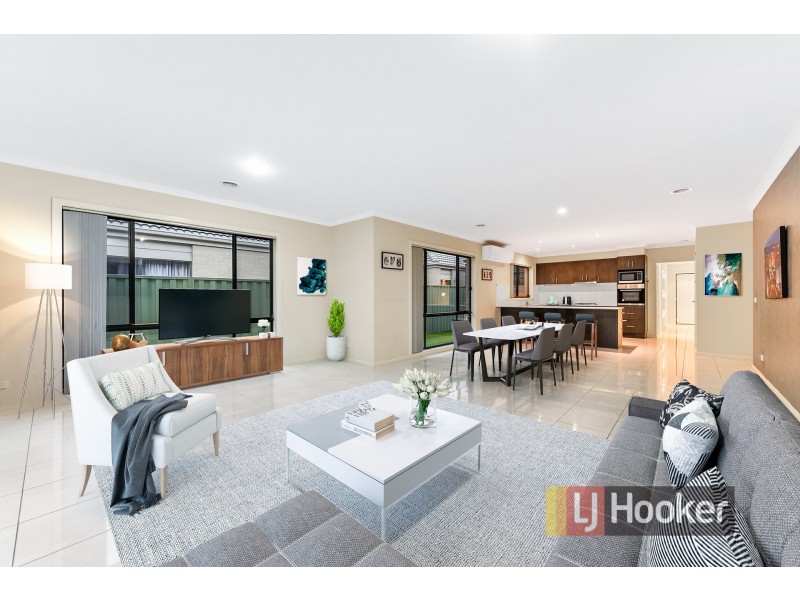 6 Silky Oak Street, Pakenham VIC 3810