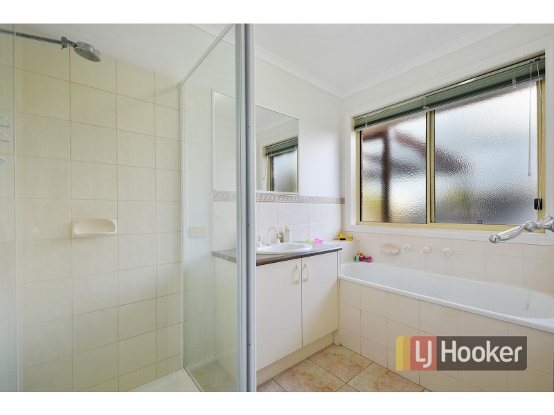 3 Darvell Court, Pakenham VIC 3810