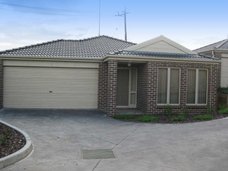 17/51 Leigh Drive, Pakenham VIC 3810