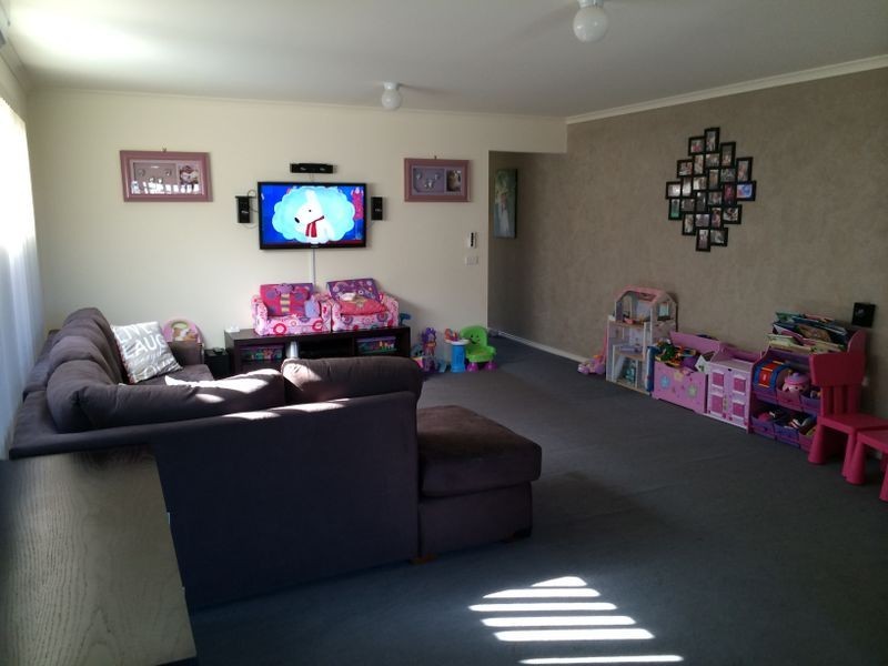 17/51 Leigh Drive, Pakenham VIC 3810