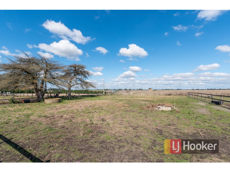 1/290 Convent School Road, Nar Nar Goon VIC 3812