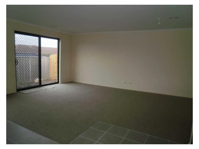 7/108 Ahern Road, Pakenham VIC 3810
