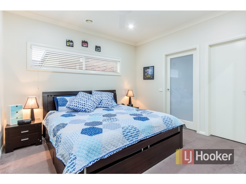 34 Everly Circuit, Pakenham VIC 3810