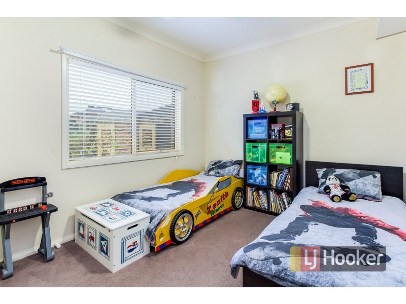 34 Everly Circuit, Pakenham VIC 3810