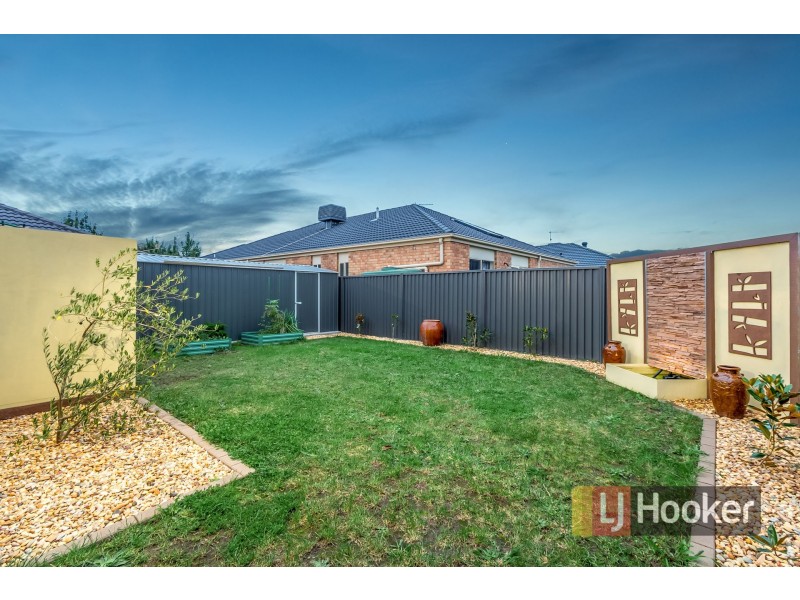 34 Everly Circuit, Pakenham VIC 3810