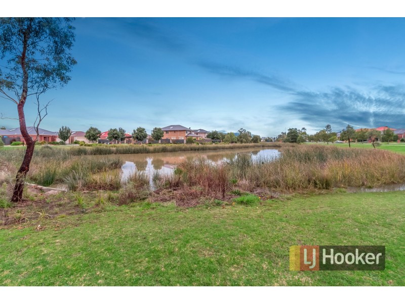 34 Everly Circuit, Pakenham VIC 3810